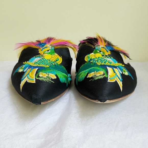 Alberta Ferretti embellished silk shantung flat pointed mules - Picture 2 of 14